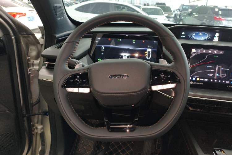 Used CHANGAN OSHAN Z6 New Energy 2023 ZhiDian iDD 150KM Flagship PLUS Smart Parking Edition Steering Wheel