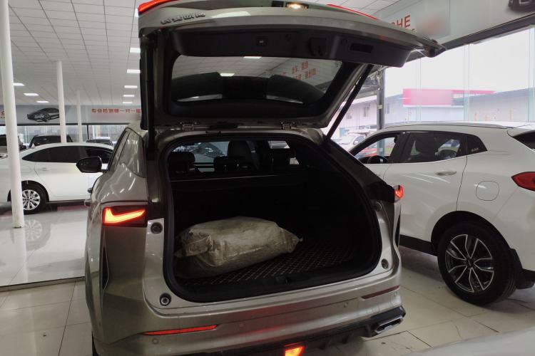 Used CHANGAN OSHAN Z6 New Energy 2023 ZhiDian iDD 150KM Flagship PLUS Smart Parking Edition Trunk