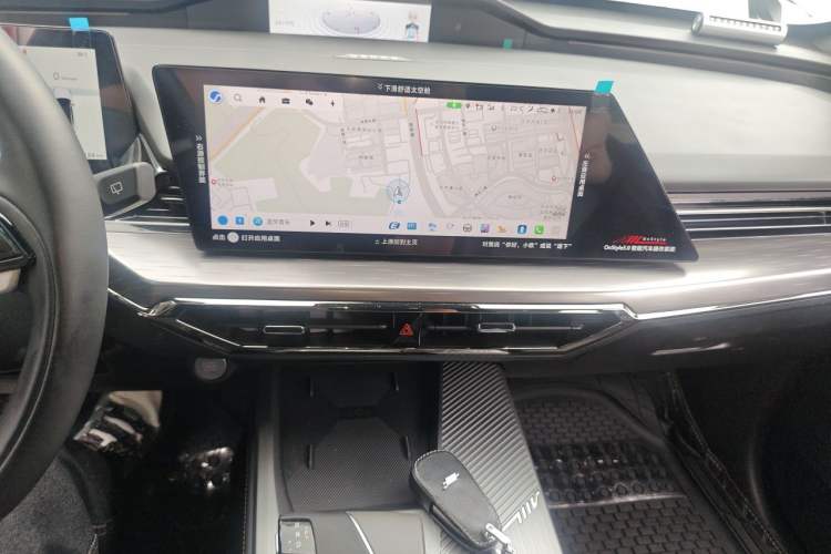 Used CHANGAN OSHAN Z6 New Energy 2023 ZhiDian iDD 150KM Flagship PLUS Smart Parking Edition Audio And AC Panel