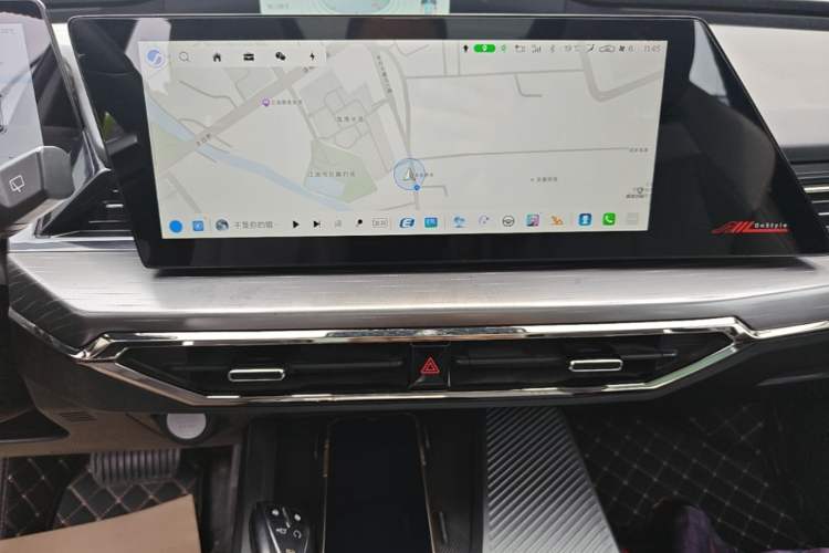 Used CHANGAN OSHAN Z6 New Energy 2023 ZhiDian iDD 150KM Flagship PLUS Smart Parking Edition Audio And AC Panel