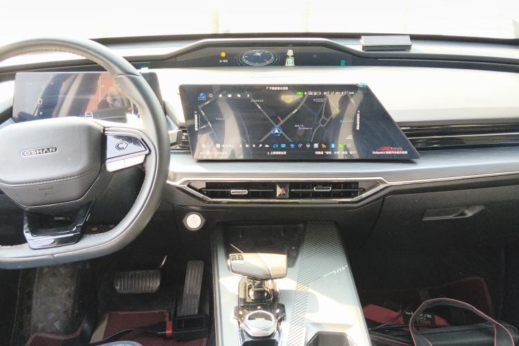 Used CHANGAN OSHAN Z6 New Energy 2023 ZhiDian iDD 150KM Flagship PLUS Center Console