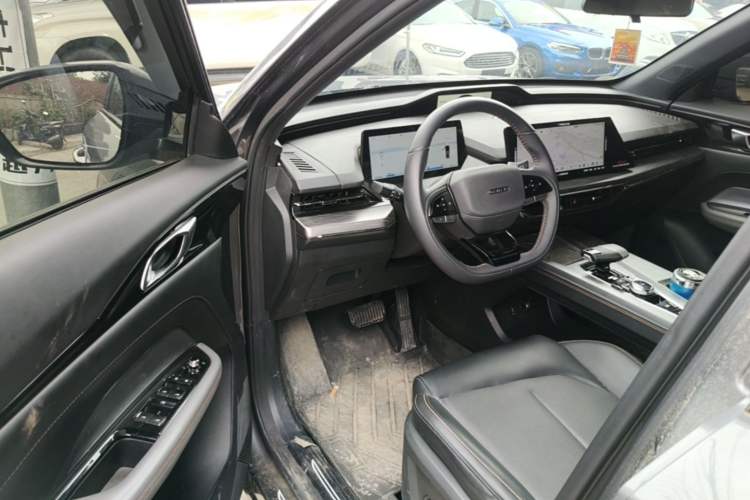 Used CHANGAN OSHAN Z6 New Energy 2023 ZhiDian iDD 150KM Flagship PLUS Driver Seat