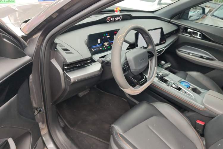 Used CHANGAN OSHAN Z6 New Energy 2023 ZhiDian iDD 150KM Flagship Model Driver Seat
