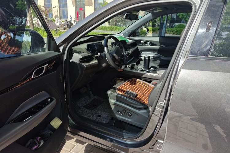 Used CHANGAN OSHAN Z6 New Energy 2023 ZhiDian iDD 150KM Flagship PLUS Driver Seat