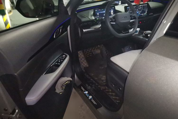Used CHANGAN OSHAN Z6 New Energy 2023 ZhiDian iDD 150KM Flagship PLUS Driver Seat
