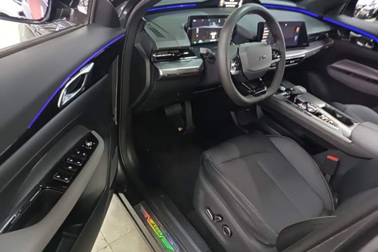 Used CHANGAN OSHAN Z6 New Energy 2023 ZhiDian iDD 150KM Flagship PLUS Driver Seat