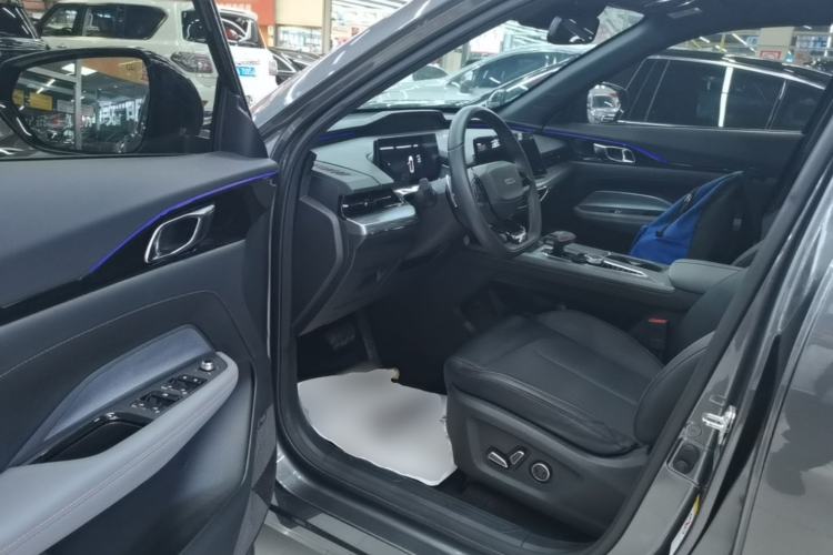 Used CHANGAN OSHAN Z6 New Energy 2023 ZhiDian iDD 150KM Flagship PLUS Smart Parking Edition Driver Seat