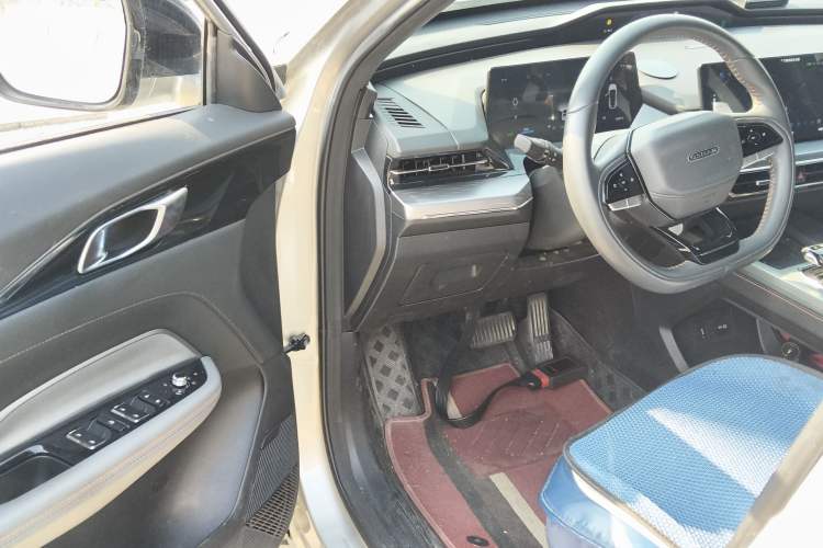 Used CHANGAN OSHAN Z6 New Energy 2023 ZhiDian iDD 150KM Flagship PLUS Driver Seat