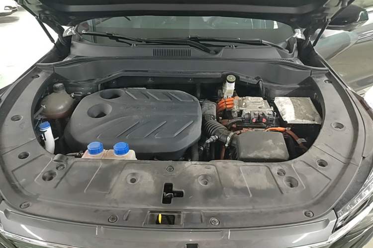 Used CHANGAN OSHAN Z6 New Energy 2023 ZhiDian iDD 150KM Flagship PLUS Smart Parking Edition Engine Bay