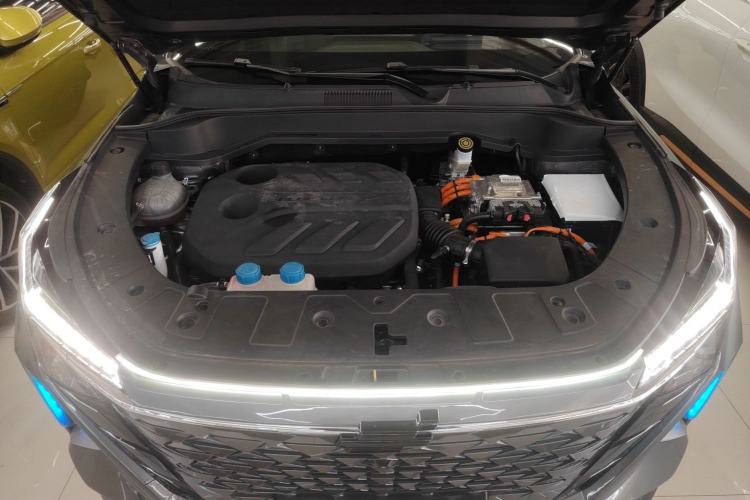 Used CHANGAN OSHAN Z6 New Energy 2023 ZhiDian iDD 150KM Flagship PLUS Smart Parking Edition Engine Bay