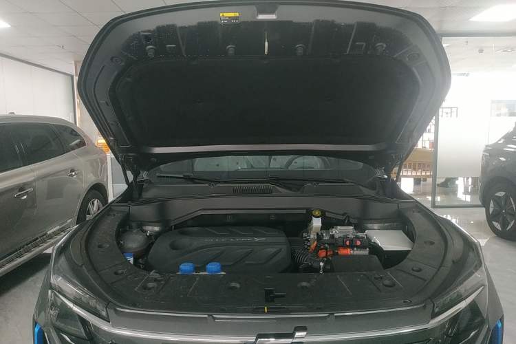 Used CHANGAN OSHAN Z6 New Energy 2023 ZhiDian iDD 150KM Flagship PLUS Smart Parking Edition Engine Bay