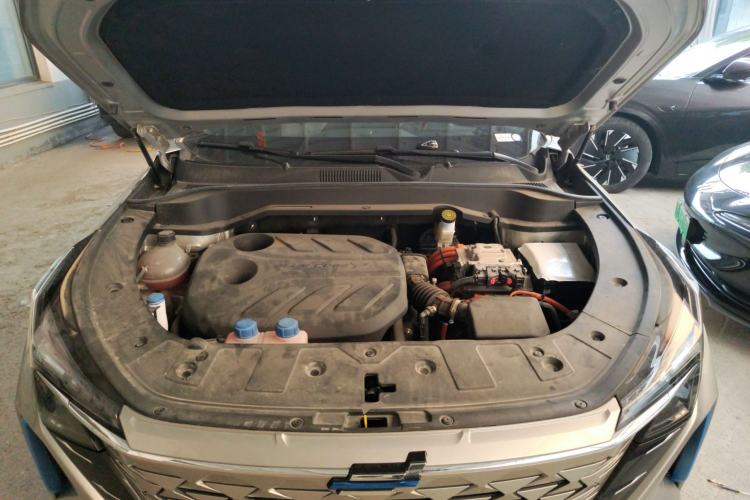 Used CHANGAN OSHAN Z6 New Energy 2023 ZhiDian iDD 150KM Flagship PLUS Smart Parking Edition Engine Bay