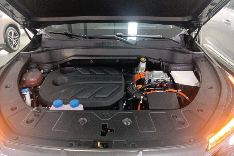 Used CHANGAN OSHAN Z6 New Energy 2023 ZhiDian iDD 150KM Flagship PLUS Engine Bay