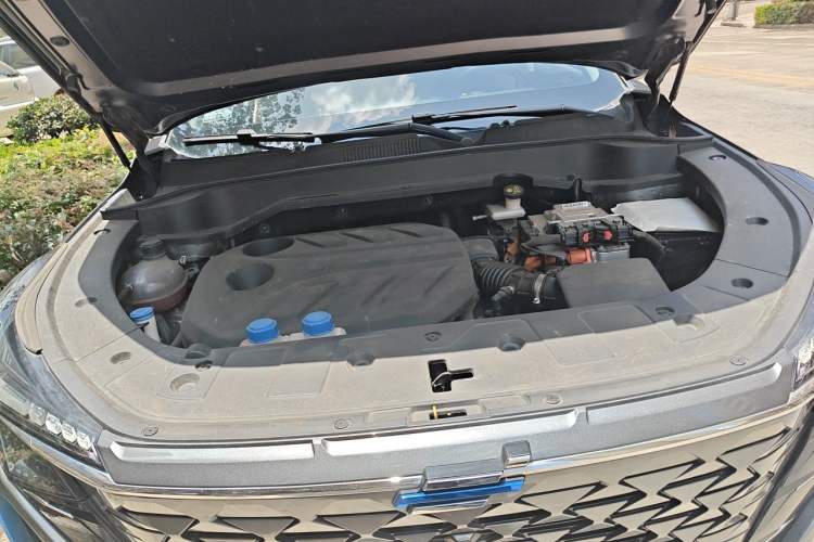 Used CHANGAN OSHAN Z6 New Energy 2023 ZhiDian iDD 150KM Flagship PLUS Engine Bay