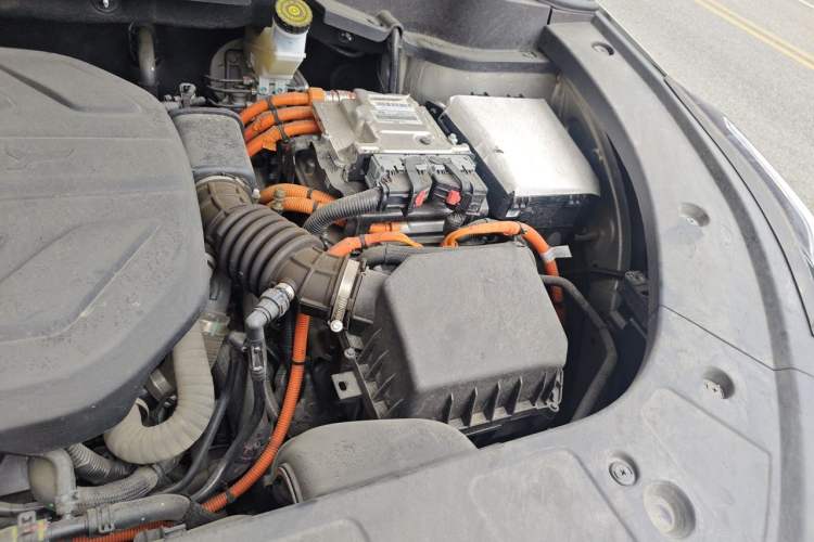 Used CHANGAN OSHAN Z6 New Energy 2023 ZhiDian iDD 150KM Flagship PLUS Engine Bay Left