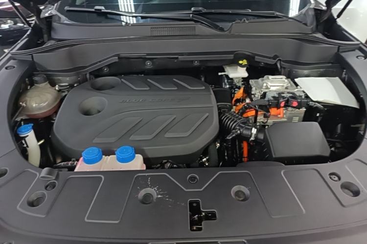 Used CHANGAN OSHAN Z6 New Energy 2023 ZhiDian iDD 150KM Flagship PLUS Engine Bay