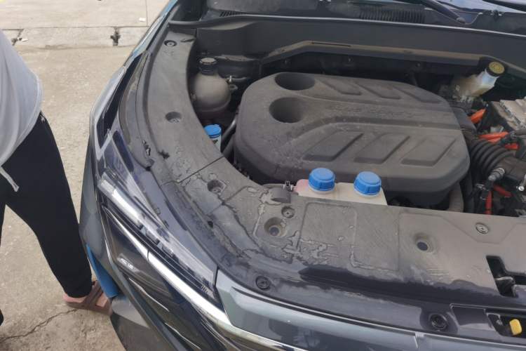 Used CHANGAN OSHAN Z6 New Energy 2023 ZhiDian iDD 150KM Flagship PLUS Engine Bay Right