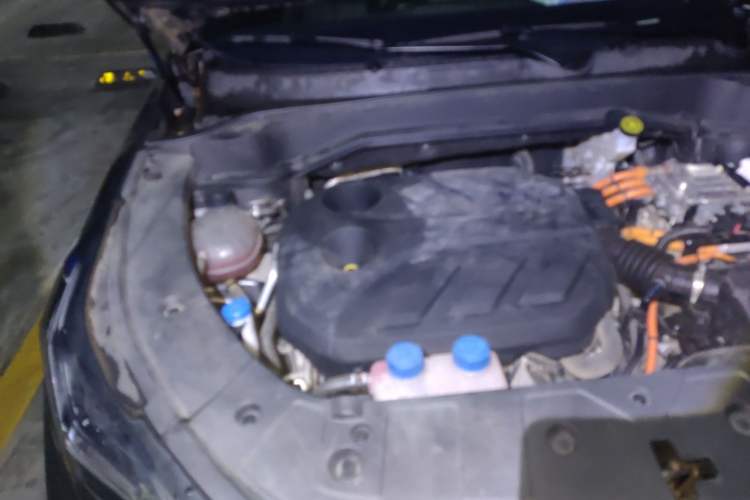 Used CHANGAN OSHAN Z6 New Energy 2023 ZhiDian iDD 150KM Flagship Model Engine Bay Right
