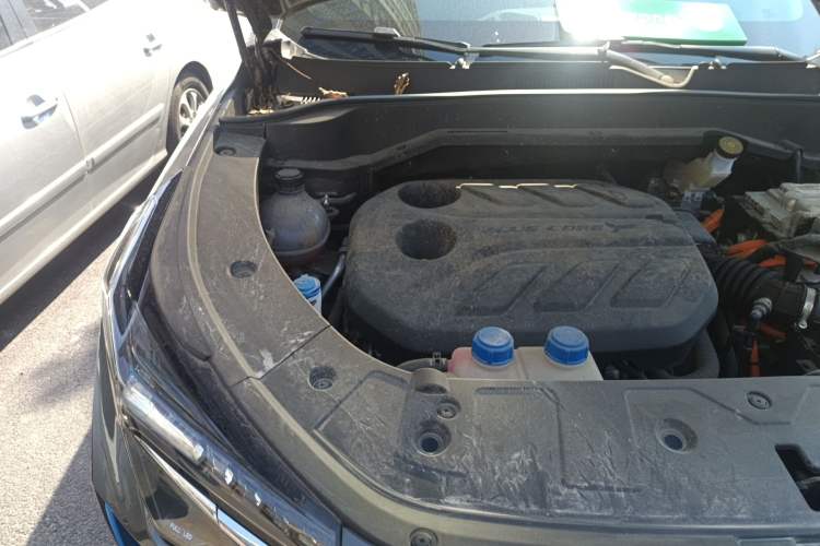 Used CHANGAN OSHAN Z6 New Energy 2023 ZhiDian iDD 150KM Flagship PLUS Smart Parking Edition Engine Bay Right