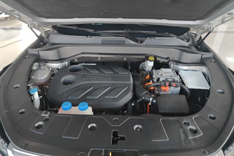 Used CHANGAN OSHAN Z6 New Energy 2023 ZhiDian iDD 150KM Flagship PLUS Smart Parking Edition Engine Bay