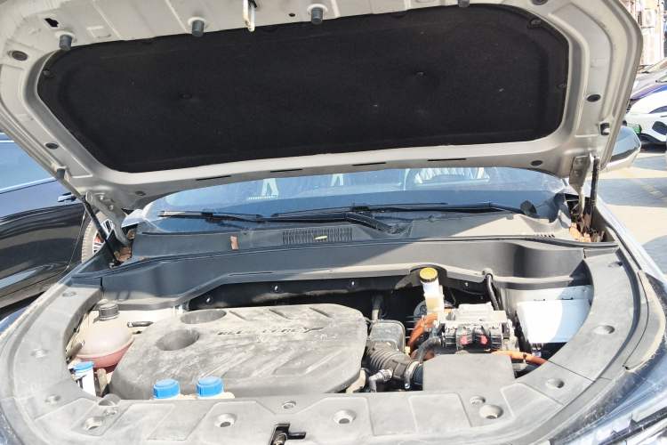 Used CHANGAN OSHAN Z6 New Energy 2023 ZhiDian iDD 150KM Flagship PLUS Engine Bay