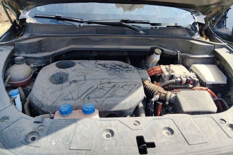 Used CHANGAN OSHAN Z6 New Energy 2023 ZhiDian iDD 150KM Flagship Model Engine Bay