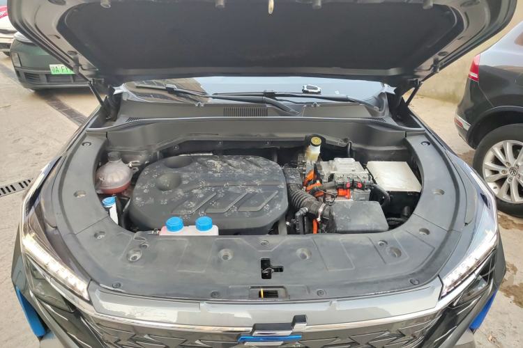 Used CHANGAN OSHAN Z6 New Energy 2023 ZhiDian iDD 150KM Flagship PLUS Engine Bay