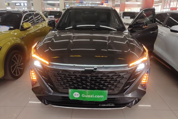 Used CHANGAN OSHAN Z6 New Energy 2023 ZhiDian iDD 150KM Flagship PLUS Smart Parking Edition Exterior 1