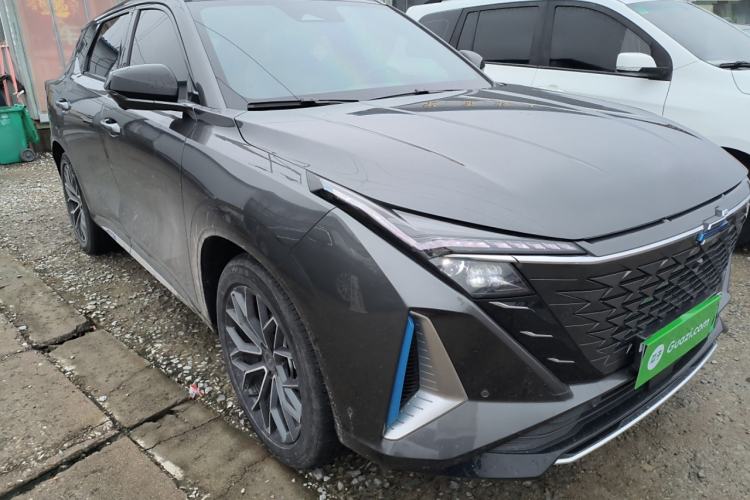 Used CHANGAN OSHAN Z6 New Energy 2023 ZhiDian iDD 150KM Flagship PLUS Smart Parking Edition Exterior 2