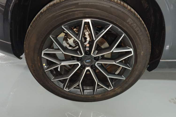 Used CHANGAN OSHAN Z6 New Energy 2023 ZhiDian iDD 150KM Flagship PLUS Smart Parking Edition Exterior 8