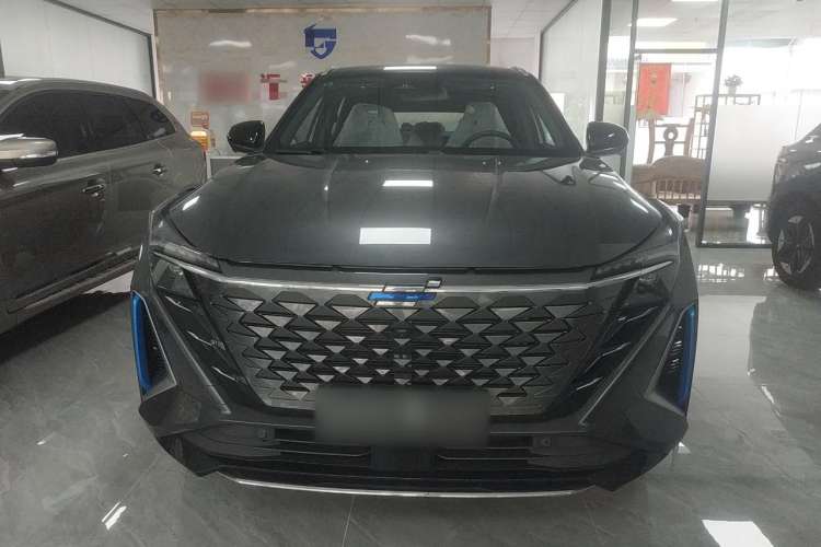 Used CHANGAN OSHAN Z6 New Energy 2023 ZhiDian iDD 150KM Flagship PLUS Smart Parking Edition Front