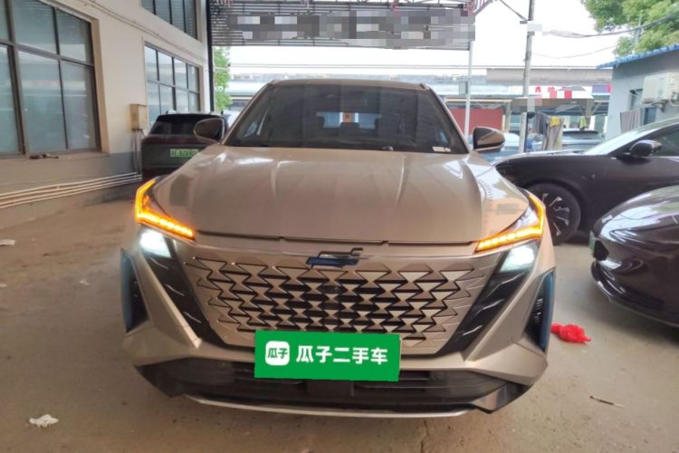 Used CHANGAN OSHAN Z6 New Energy 2023 ZhiDian iDD 150KM Flagship PLUS Smart Parking Edition Front
