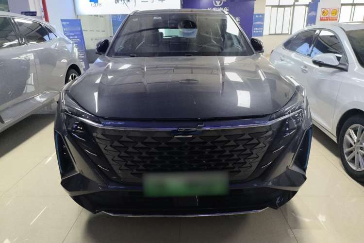 Used CHANGAN OSHAN Z6 New Energy 2023 ZhiDian iDD 150KM Flagship PLUS Smart Parking Edition Front
