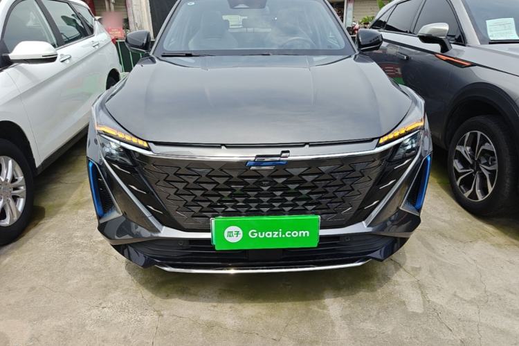 Used CHANGAN OSHAN Z6 New Energy 2023 ZhiDian iDD 150KM Flagship PLUS Smart Parking Edition Front