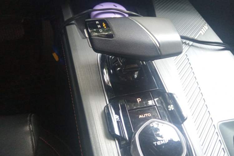 Used CHANGAN OSHAN Z6 New Energy 2023 ZhiDian iDD 150KM Flagship PLUS Gear Lever