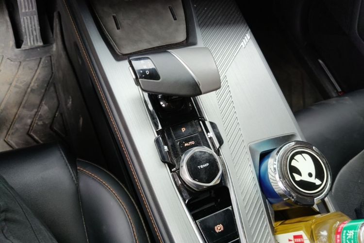 Used CHANGAN OSHAN Z6 New Energy 2023 ZhiDian iDD 150KM Flagship PLUS Gear Lever