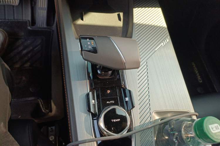 Used CHANGAN OSHAN Z6 New Energy 2023 ZhiDian iDD 150KM Flagship PLUS Gear Lever