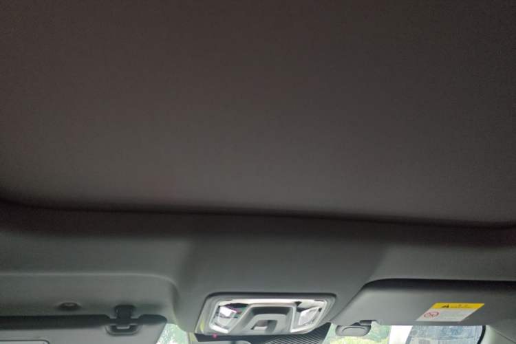 Used CHANGAN OSHAN Z6 New Energy 2023 ZhiDian iDD 150KM Flagship PLUS Smart Parking Edition Headliner
