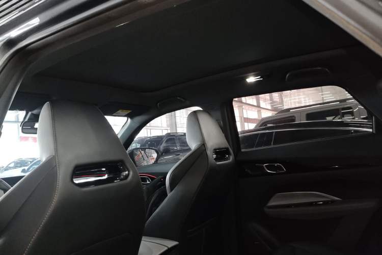 Used CHANGAN OSHAN Z6 New Energy 2023 ZhiDian iDD 150KM Flagship PLUS Smart Parking Edition Headliner