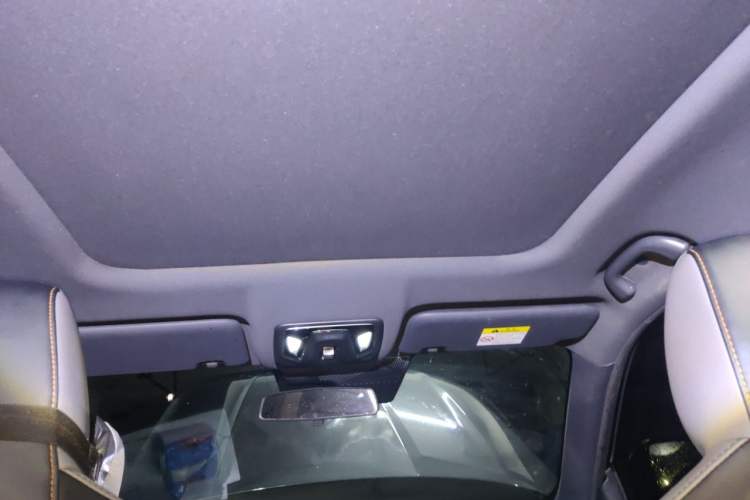 Used CHANGAN OSHAN Z6 New Energy 2023 ZhiDian iDD 150KM Flagship Model Headliner