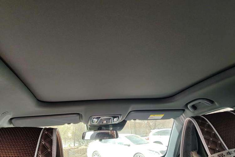 Used CHANGAN OSHAN Z6 New Energy 2023 ZhiDian iDD 150KM Flagship Model Headliner