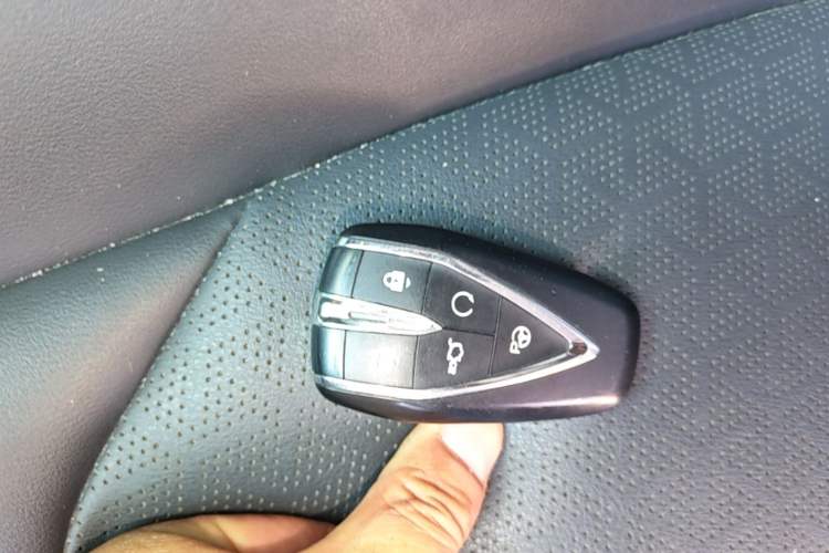 Used CHANGAN OSHAN Z6 New Energy 2023 ZhiDian iDD 150KM Flagship PLUS Smart Parking Edition Interior 1