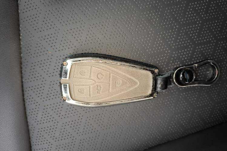 Used CHANGAN OSHAN Z6 New Energy 2023 ZhiDian iDD 150KM Flagship PLUS Smart Parking Edition Interior 1