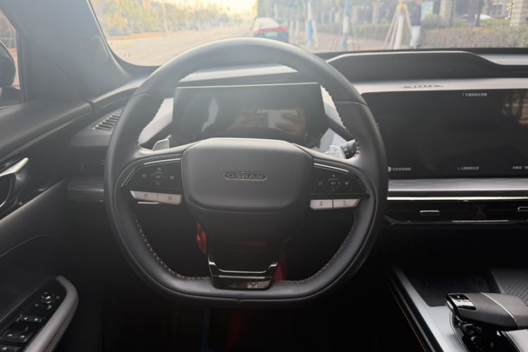 Used CHANGAN OSHAN Z6 New Energy 2023 ZhiDian iDD 150KM Flagship PLUS Interior 2