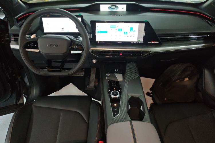 Used CHANGAN OSHAN Z6 New Energy 2023 ZhiDian iDD 150KM Flagship PLUS Smart Parking Edition Interior 2