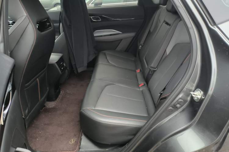 Used CHANGAN OSHAN Z6 New Energy 2023 ZhiDian iDD 150KM Flagship PLUS Smart Parking Edition Interior 4