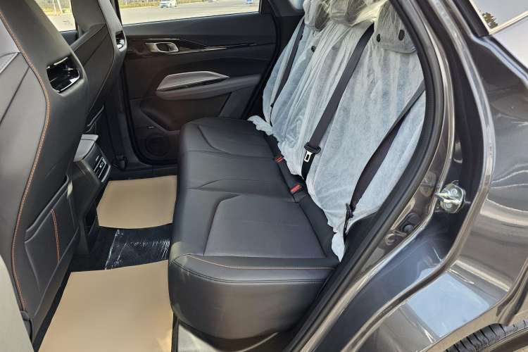 Used CHANGAN OSHAN Z6 New Energy 2023 ZhiDian iDD 150KM Flagship PLUS Smart Parking Edition Interior 4