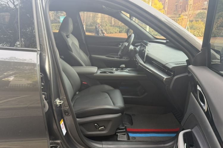 Used CHANGAN OSHAN Z6 New Energy 2023 ZhiDian iDD 150KM Flagship PLUS Interior 8