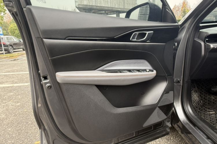 Used CHANGAN OSHAN Z6 New Energy 2023 ZhiDian iDD 150KM Flagship PLUS Interior 8