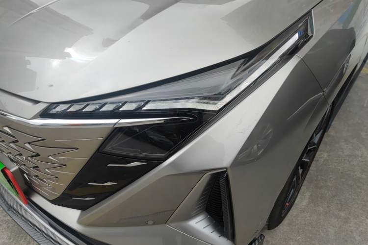 Used CHANGAN OSHAN Z6 New Energy 2023 ZhiDian iDD 150KM Flagship PLUS Left Front Headlight